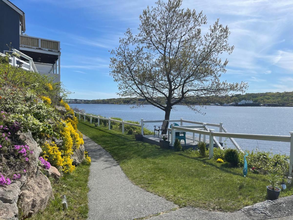 Waterfront Home With A View Groton Bagian luar foto