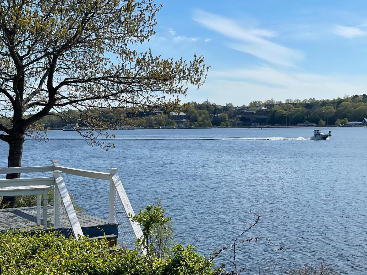 Waterfront Home With A View Groton Bagian luar foto