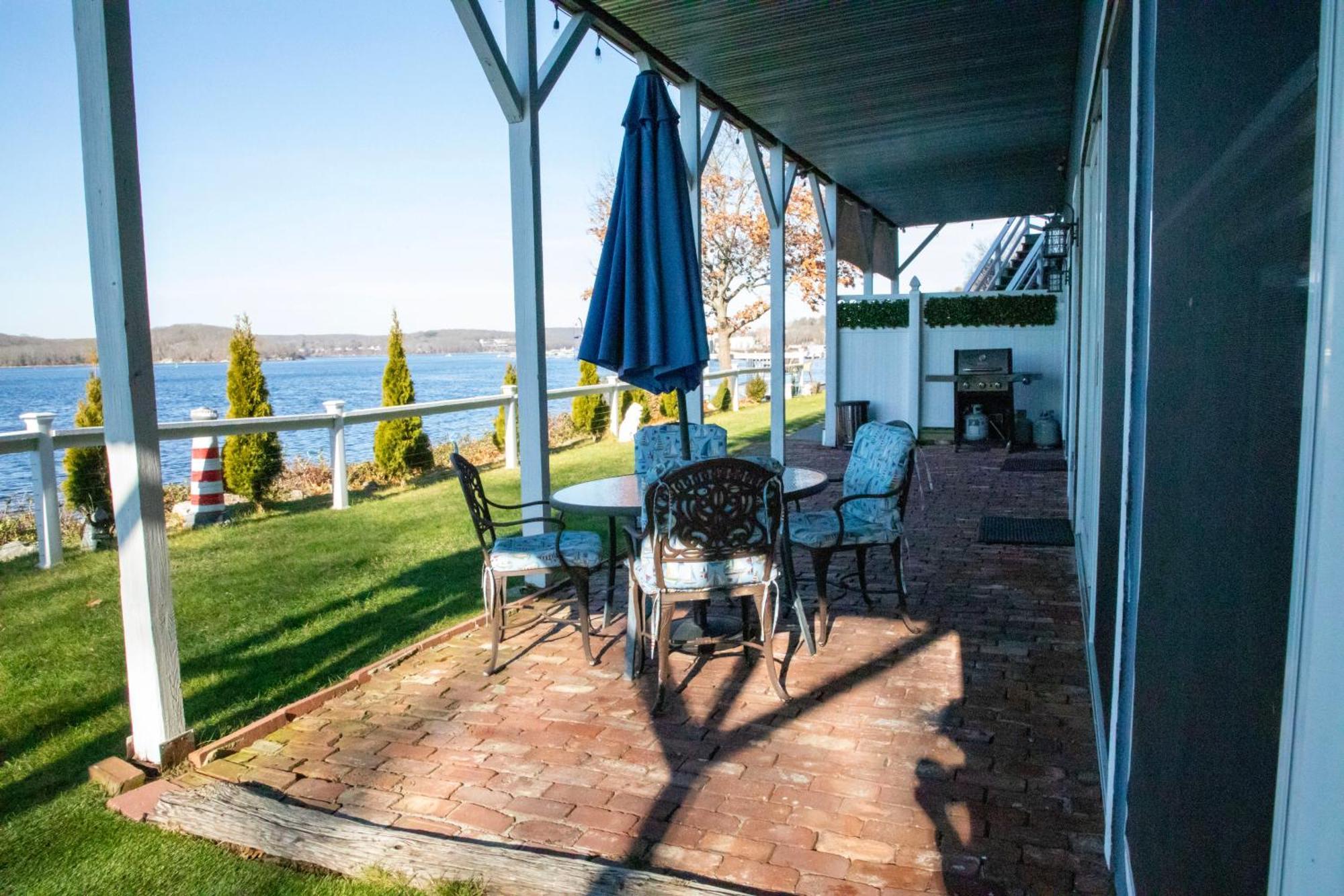 Waterfront Home With A View Groton Bagian luar foto