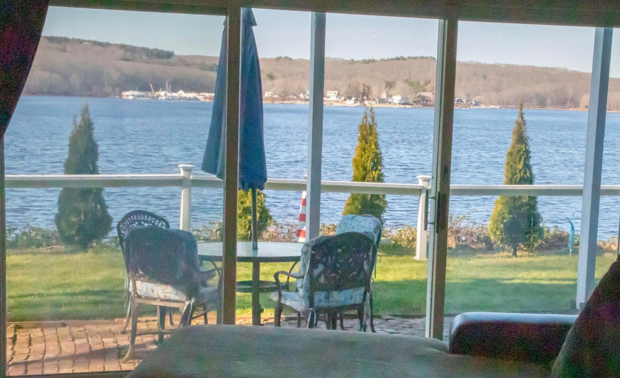 Waterfront Home With A View Groton Bagian luar foto